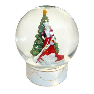 Royal Doulton Snow Globe Pretty Lady Christmas Day Figurine HN5523 #834